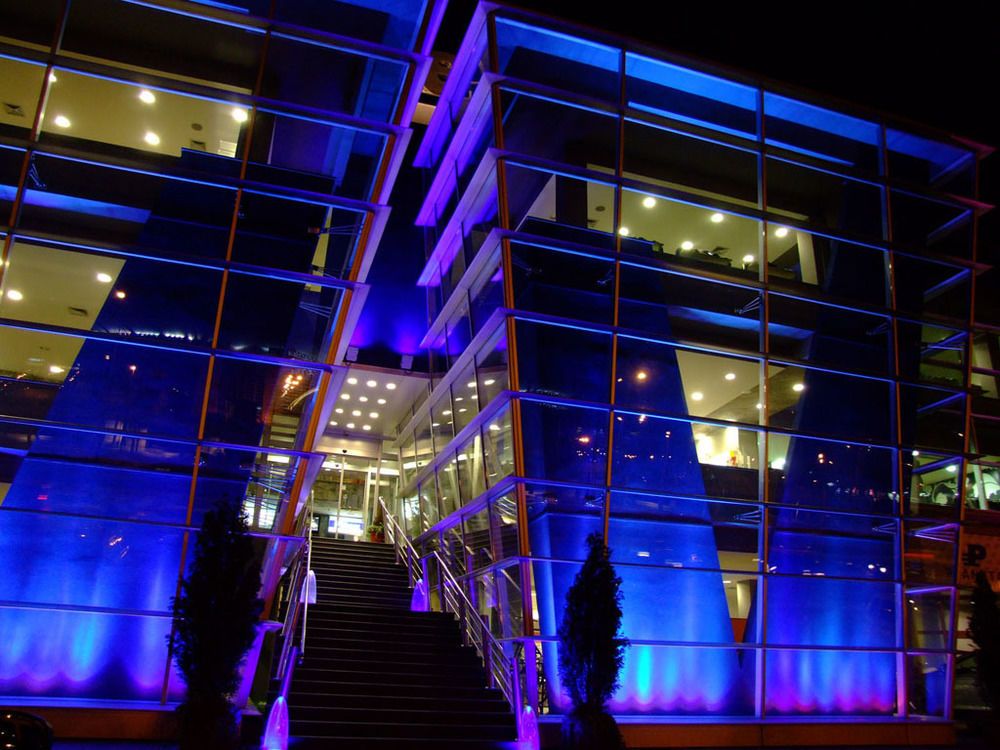 Hotel Metropolitan By Belgrade Arena Εξωτερικό φωτογραφία