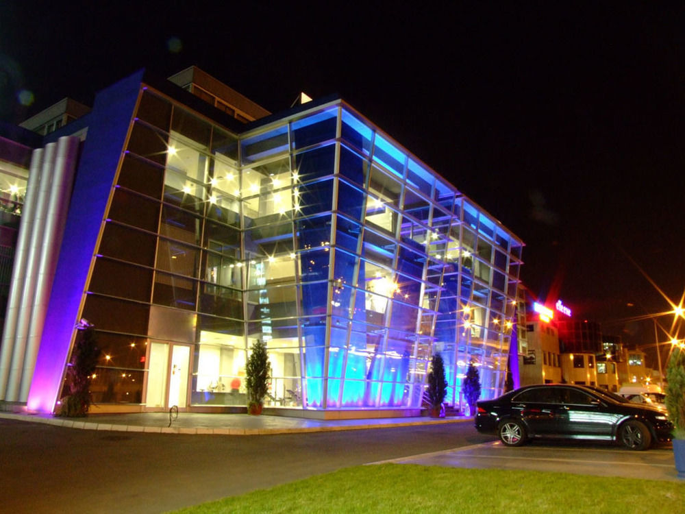 Hotel Metropolitan By Belgrade Arena Εξωτερικό φωτογραφία